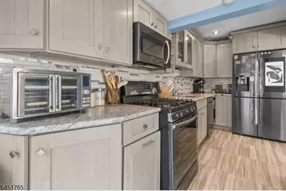 484 Raritan Rd, Roselle, NJ 07203 - Photo 13