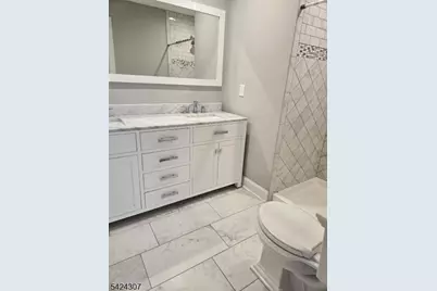 16 Roosevelt Dr, Ogdensburg, NJ 07439 - Photo 9