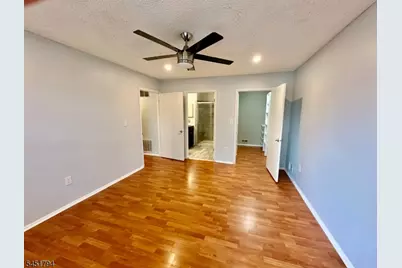 111 Lindsey Ct, Franklin Township, NJ 08823 - Photo 19