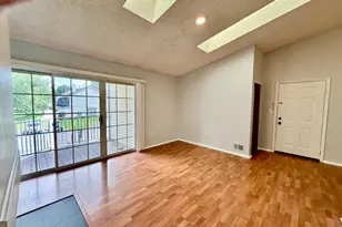 111 Lindsey Ct, Franklin Township, NJ 08823 - Photo 11