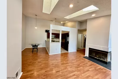 111 Lindsey Ct, Franklin Township, NJ 08823 - Photo 15