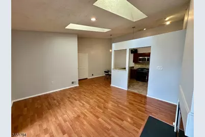 111 Lindsey Ct, Franklin Township, NJ 08823 - Photo 13