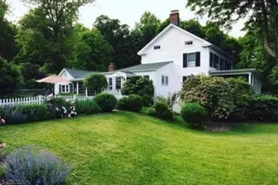 32 Tanners Brook Rd, Chester, NJ 07930 - Photo 1