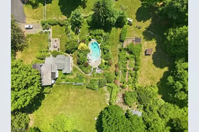 32 Tanners Brook Rd, Chester, NJ 07930 - Photo 5