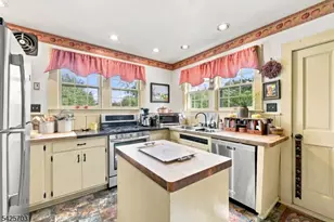 32 Tanners Brook Rd, Chester, NJ 07930 - Photo 13
