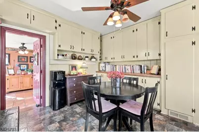 32 Tanners Brook Rd, Chester, NJ 07930 - Photo 15
