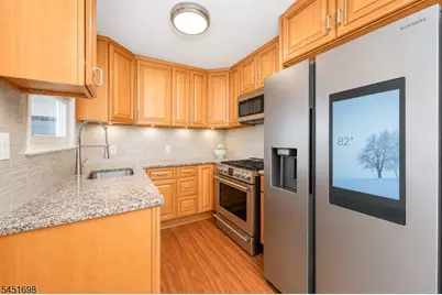 52 Delmore Ave, Berkeley Heights Township, NJ 07922 - Photo 3