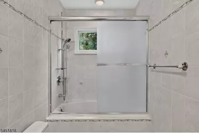 8 Growney St, Edison, NJ 08817 - Photo 23
