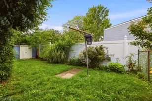 8 Growney St, Edison, NJ 08817 - Photo 33