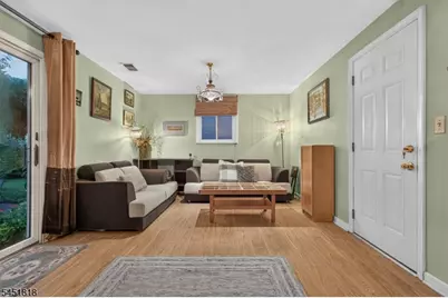 8 Growney St, Edison, NJ 08817 - Photo 7