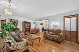 8 Growney St, Edison, NJ 08817 - Photo 17