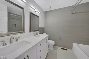 34 Eider Ct, Wayne, NJ 07470 - Photo 35
