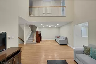 34 Eider Ct, Wayne, NJ 07470 - Photo 9
