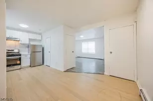 422 Halsted St, East Orange, NJ 07018 - Photo 9