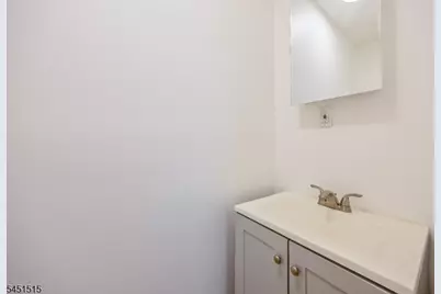 422 Halsted St, East Orange, NJ 07018 - Photo 15