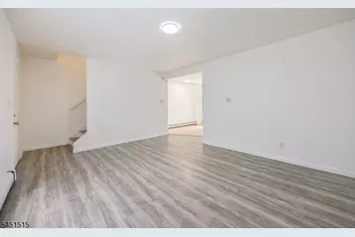 422 Halsted St, East Orange, NJ 07018 - Photo 5