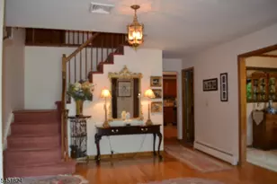 1 Glen Brook Ct, Hanover Township, NJ 07981 - Photo 3