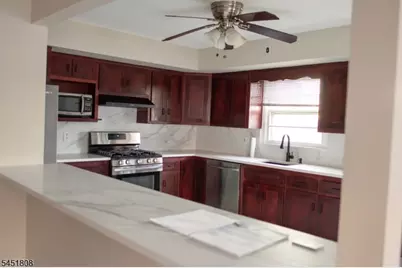 2484 Seymour Ave, Union Township, NJ 07083 - Photo 17