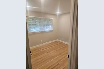 19 Grandview Ave, North Caldwell, NJ 07006 - Photo 5