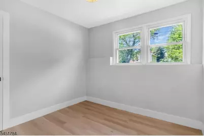 1307 Stockton St, Rahway, NJ 07065 - Photo 33