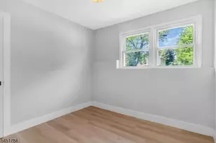 1307 Stockton St, Rahway, NJ 07065 - Photo 33