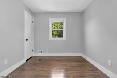 1307 Stockton St, Rahway, NJ 07065 - Photo 35