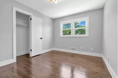 1307 Stockton St, Rahway, NJ 07065 - Photo 29