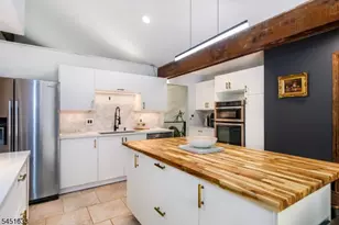 11 Foremost Mountain Rd, Montville Township, NJ 07082 - Photo 15