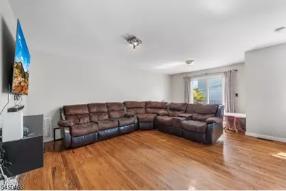 219 Broad St, Newark, NJ 07104 - Photo 5