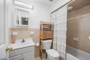 219 Broad St, Newark, NJ 07104 - Photo 17