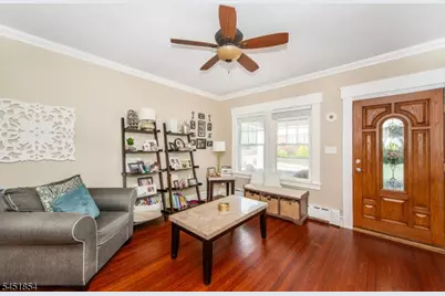 26 Dewey Ave, Totowa, NJ 07512 - Photo 5