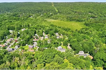8 Madelyn Ave, West Milford, NJ 07480 - Photo 37