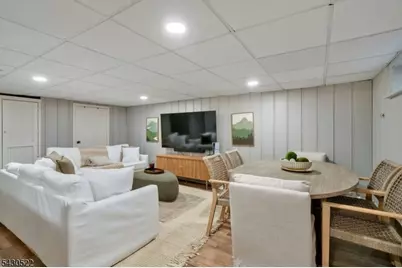 240 Gordon Ave, Totowa, NJ 07512 - Photo 11