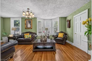 30 Elm St, Ridgefield, NJ 07660 - Photo 5