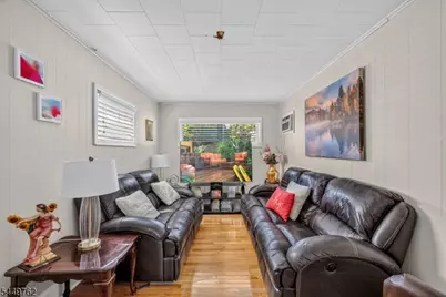 30 Elm St, Ridgefield, NJ 07660 - Photo 13