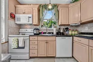 30 Elm St, Ridgefield, NJ 07660 - Photo 11