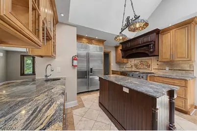 49 Omaha Ave, Rockaway Township, NJ 07866 - Photo 5