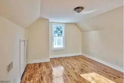 225 S 10th St, Newark, NJ 07107 - Photo 35