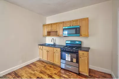 225 S 10th St, Newark, NJ 07107 - Photo 33