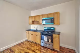 225 S 10th St, Newark, NJ 07107 - Photo 33