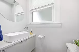 304 Brook Ave, Passaic, NJ 07055 - Photo 9