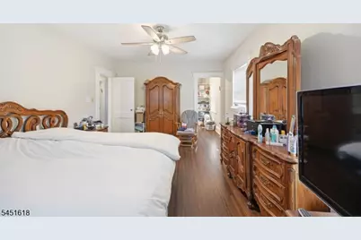 304 Brook Ave, Passaic, NJ 07055 - Photo 11