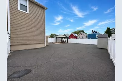 408 Forest St, Kearny, NJ 07032 - Photo 5