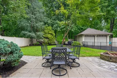 1041 Kenyon Ave, Plainfield, NJ 07060 - Photo 37
