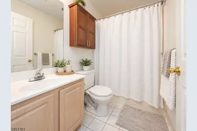 10 Parkside Ct, Wayne Twp., NJ 07470 - Photo 7