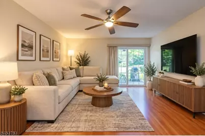 10 Parkside Ct, Wayne Twp., NJ 07470 - Photo 1