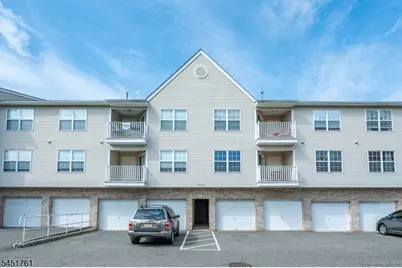 10 Parkside Ct, Wayne Twp., NJ 07470 - Photo 13