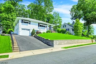 37 Hilltop Terrace, Bloomingdale, NJ 07403 - Photo 1