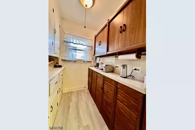 15 Katherine Ave, Passaic, NJ 07055 - Photo 27