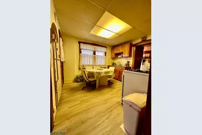15 Katherine Ave, Passaic, NJ 07055 - Photo 25